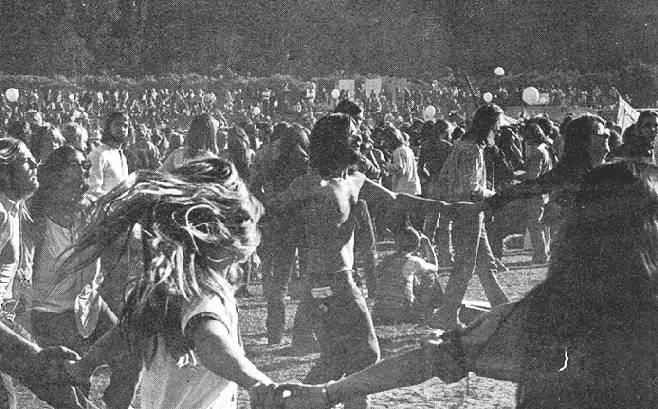 Ggpk$ggpk-dancing-at-1971-demo.jpg