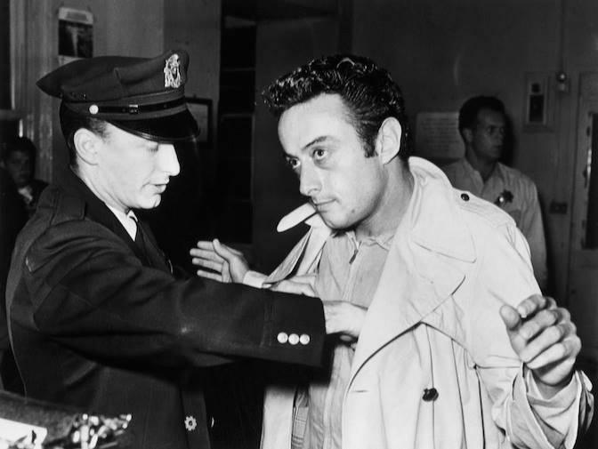 Lenny Bruce getting arrested in SF 1961.jpg