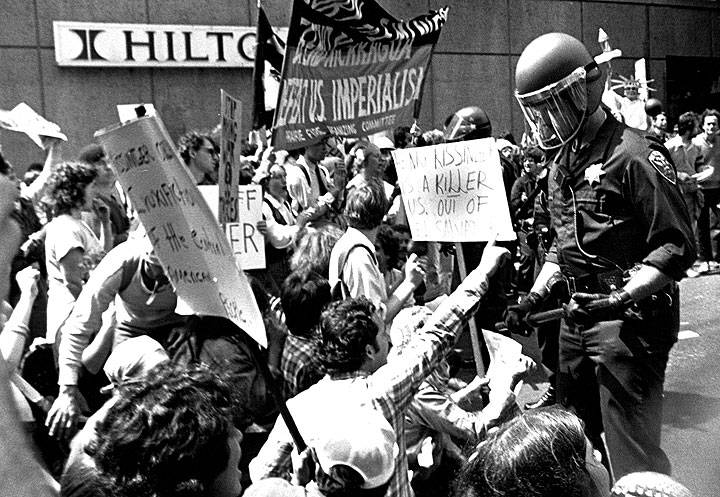 File:Police-pressure-Salvador-demonstrators-at-Hilton.jpg