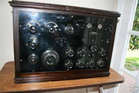 File:Federal-telegraph-company-model-61-radio-receiver.jpg