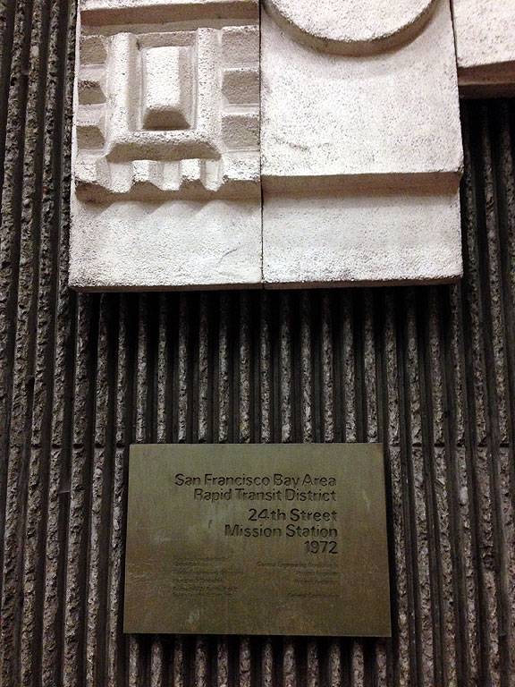 Plaque dedicated on 24th Street station opening in 1972; Photo: Adriana Camarena