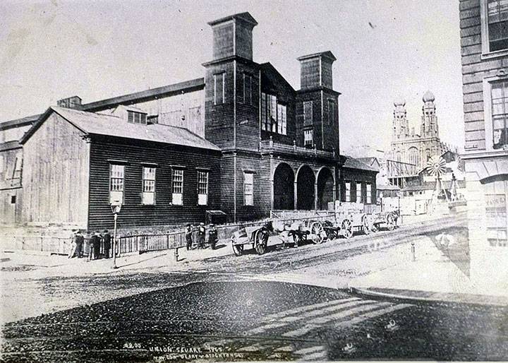 File:The-Old-Mechanics-Pavilion.-West-side-of-Stockton-St.-bet.-Post-&-Geary-in-1870.-Now-Union-Square.jpg