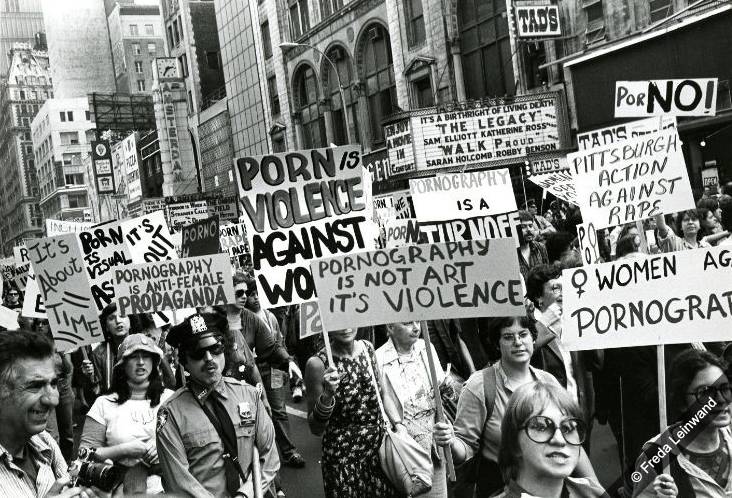 1976-Women-Against-Porn-F Leinwand 45555209.-web.jpg
