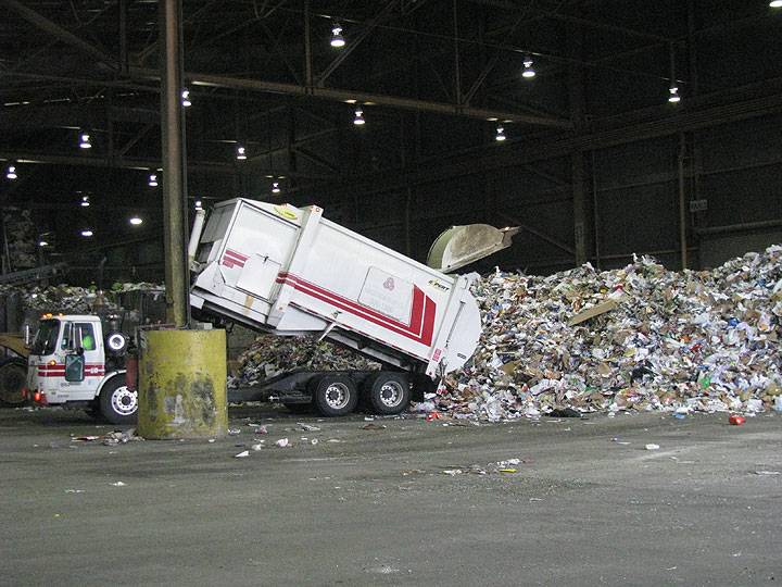 Truck-dumping-recyclables 6885.jpg