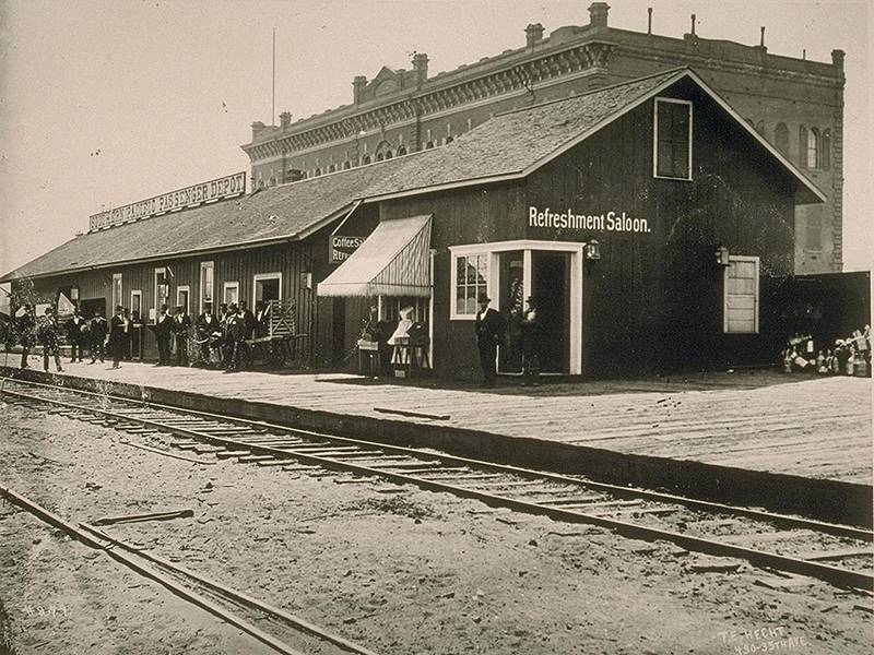 File:Southern Pacific Railroad Station at Third and Townsend. Ca. 1875. Central Pacific and Southern Pacific office building I0012573A.jpg