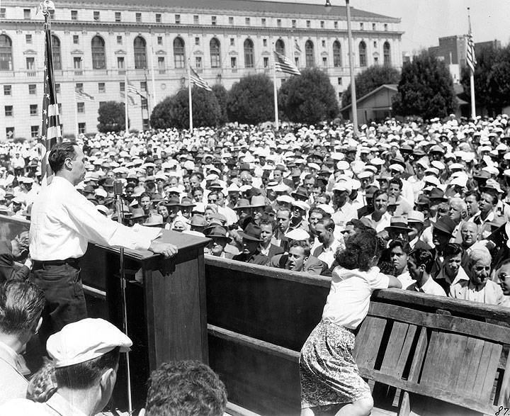 HB-at-Civic-Center-labor-day-rally-1947-wider.jpg