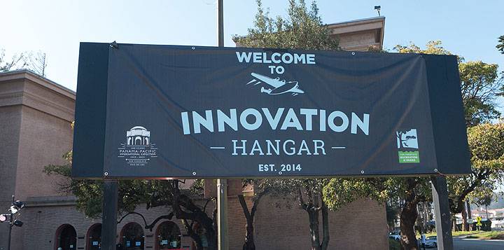 Innovation-Hanger-sign-1020338.jpg