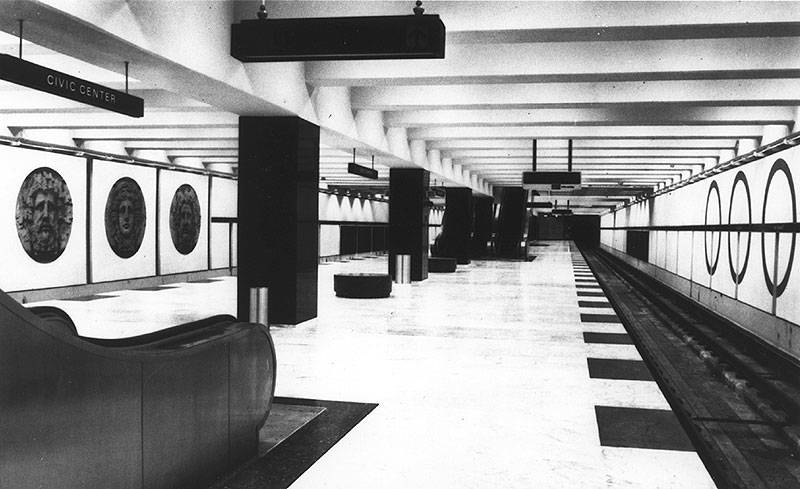 Civic-Center-BART-Station-on-opening-in-1971.jpg