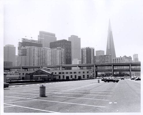 Pier 7 w Embarcadero fwy and Pyramid 1970s AAC-2297.jpg