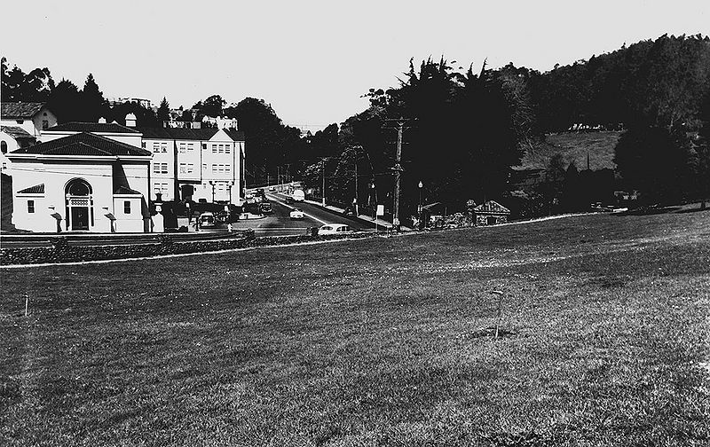 File:Laguna-Honda-NW-from-Woodside-Forest-Hill-Stn-at-left-June-1953-SFDPT 72dpi.jpg