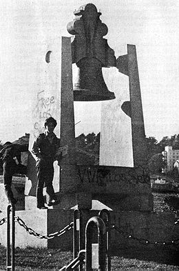 The bell at Dolores Park, rallying point during the era