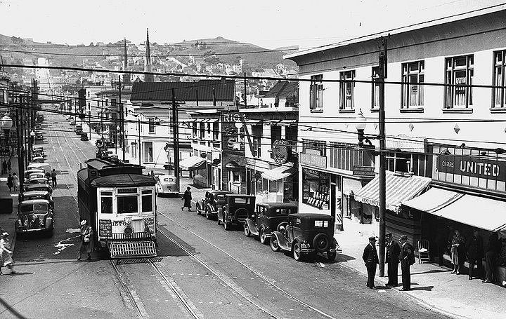 Streetcar-No-9-on-29th-Street-looking-west-c-1930.jpg