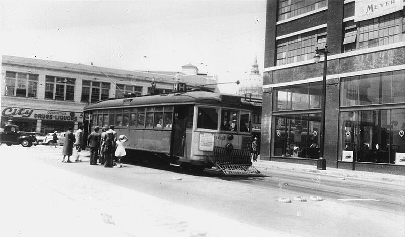 File:Streetcar-H-at-11th-and-Market-c-1940s.jpg