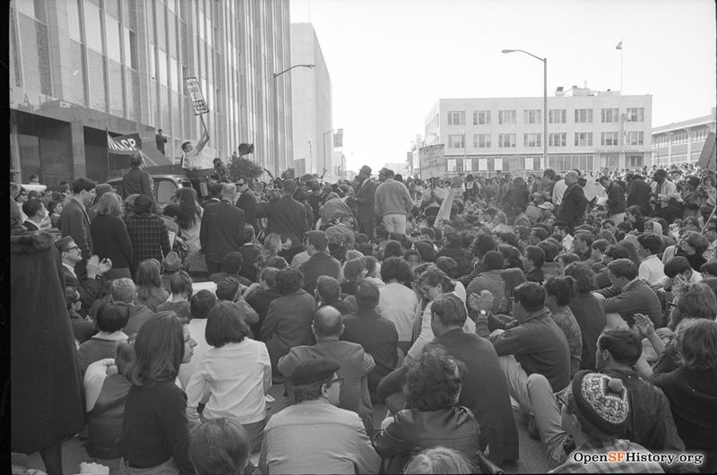 File:View west past protesters blocking street in front of State of California Building wnp14.12256.jpg
