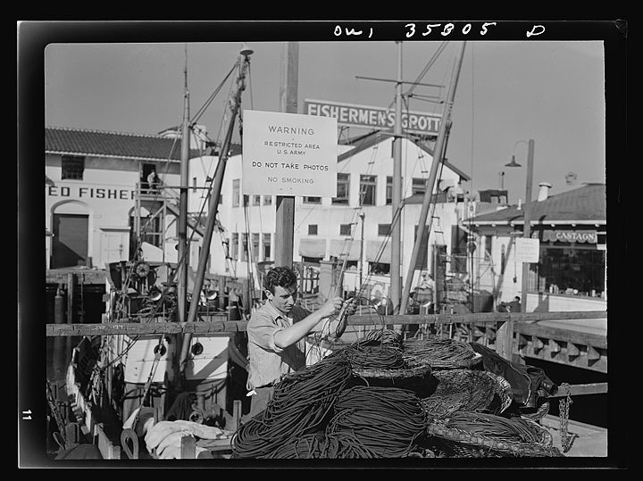 San Francisco, California. Fisherman's wharf September 1943 Ann Rosener 8d31937v.jpg