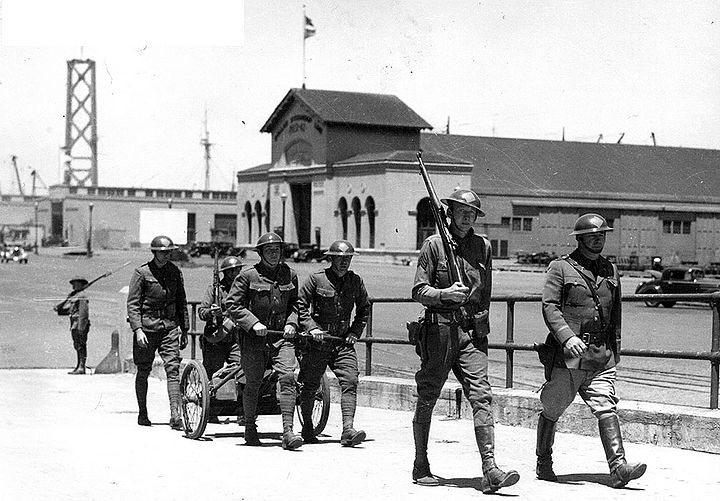 Calif-National-Guard-on-strike-duty-1934 photo-by-Mike-McGarvey.jpg