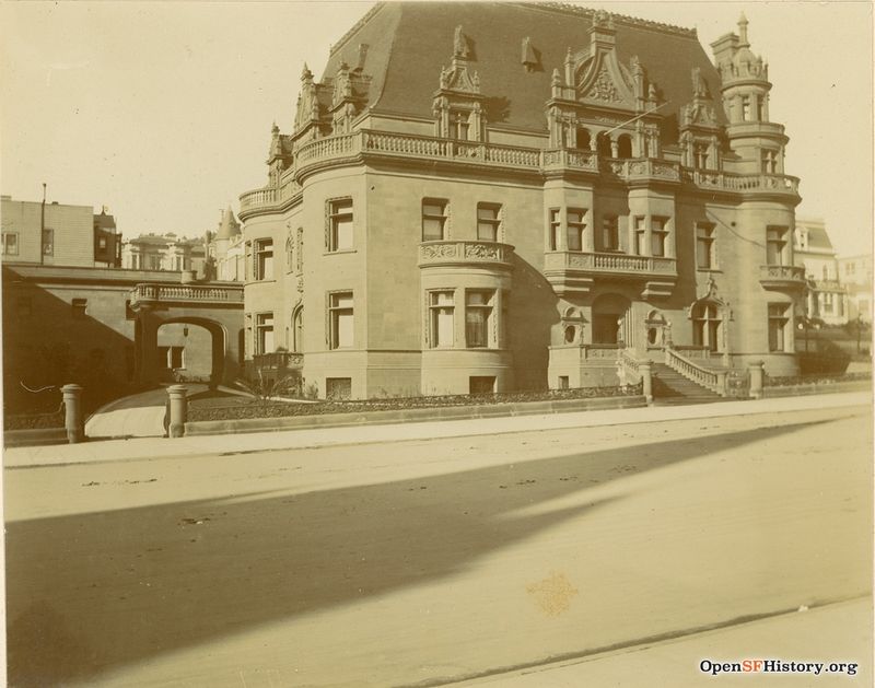 View across Van Ness toward Claus Spreckels Mansion on Van Ness between Clay and Sacramento Burned in 1906 1899 wnp130.00019.jpg