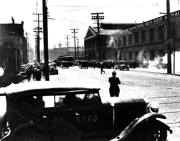 1934-tear-gas-and-squad-car-during-street-battles.jpg