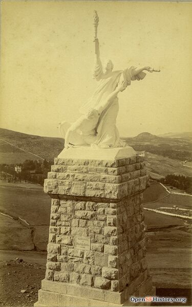 File:Triumph of Light statue 1888 wnp27.6960.jpg