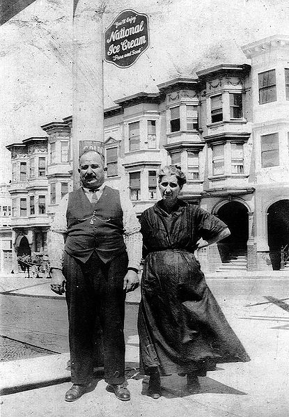 File:Alioto-family-photo-ice-cream-store-1918.jpg