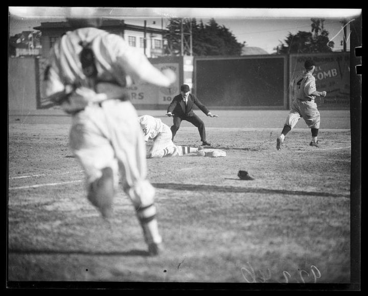 Opening Day of baseball, Seals versus Seattle, April 3, 1934 BANC PIC 2006.029 092246.03.03--NEG.jpg