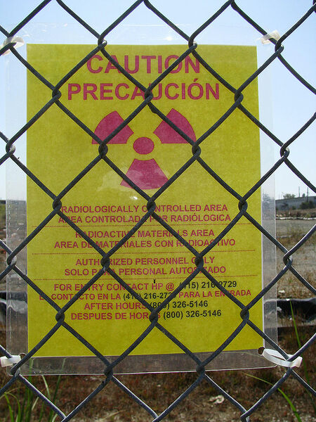 Radioactivity-sign 0989.jpg