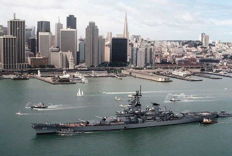 File:USS Missouri 1980s.jpg