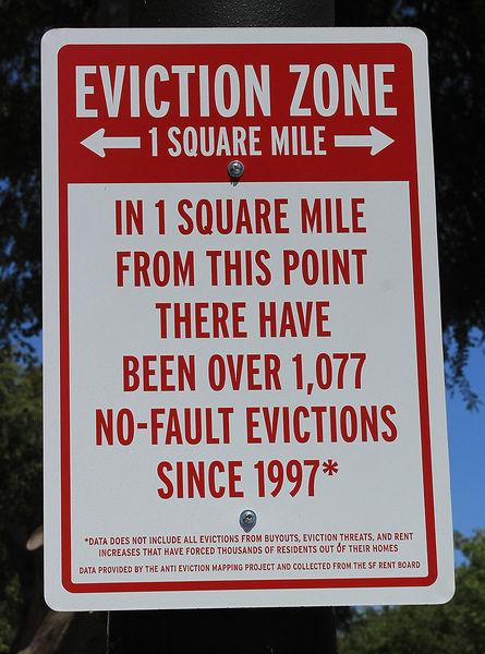 File:Eviction-zone-sign 2150.jpg