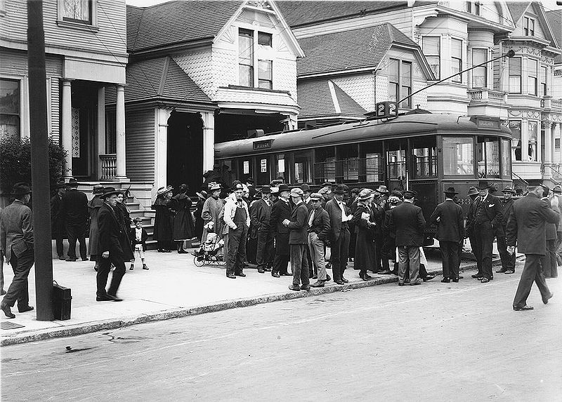 File:No-2-streetcar-in-house-nd-Sutter-and-Clement-and-Ocean-this-might-be-Clement.jpg