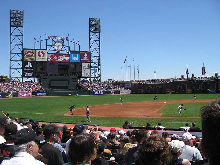 File:Aug-12-09-giants-dodgers-at-willie-mays-field 1103.jpg