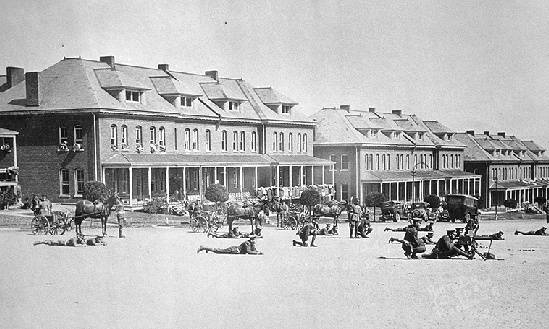 File:Presidio$parade-grounds-1917.jpg