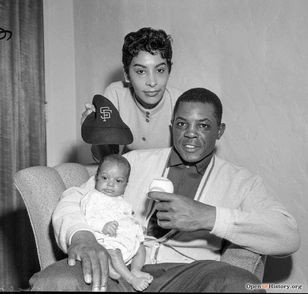 File:Willie Mays w wife and child c 1959.jpg - FoundSF