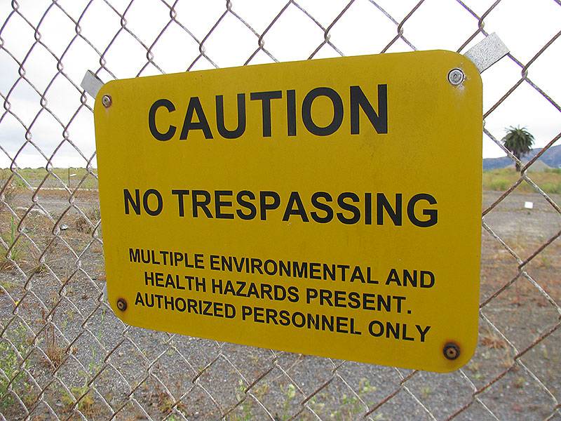 Hp-caution-no-trespassing-sign 3609.jpg