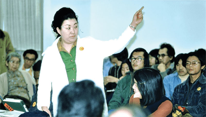 Japantown-resident-and-CANE-member-Helen-Liveritte-speaks-out-at-a-CANE-meeting.-CANE-was-an-intergenerational-community-organization.-Photo-Boku-Kodama.jpg