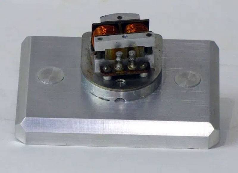 File:Ampex-model-200.jpg
