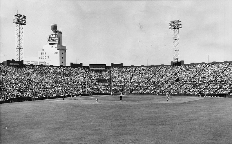 File:Baseball-game-at-Seals-Stadium-between-the-San-Francisco-Seals-and-the-Sacramento-Solons-1957 AAA-4900.jpg
