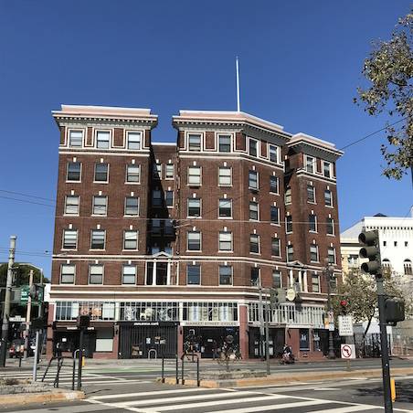 File:Bound to fall WT miramar apts. 14 oct 2018.jpg
