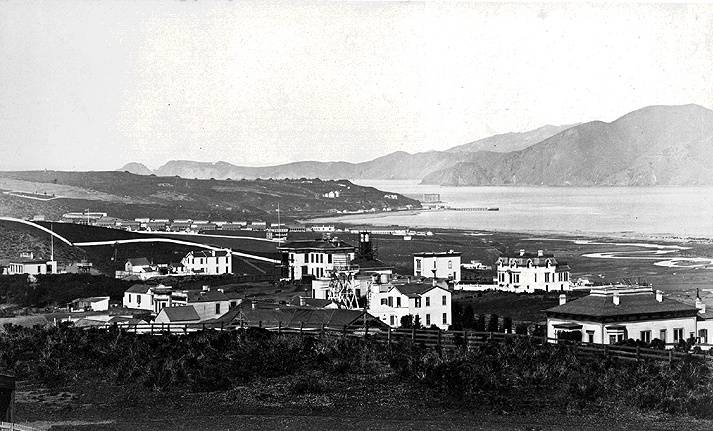 File:Marina$golden-gate-view-1875.jpg