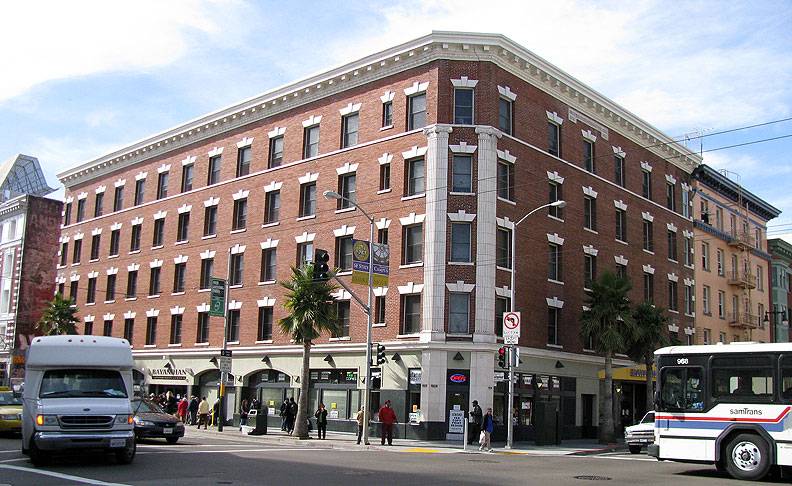 File:Bayanihan-house 0244.jpg