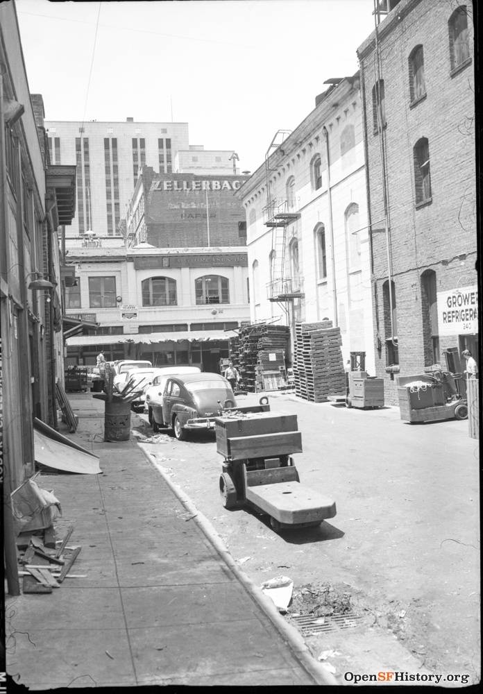May 1959 View west on 200 block of Oregon Street. Pallet jacks, forklifts, pallets of wholesale produce companies wnp28.1203.jpg