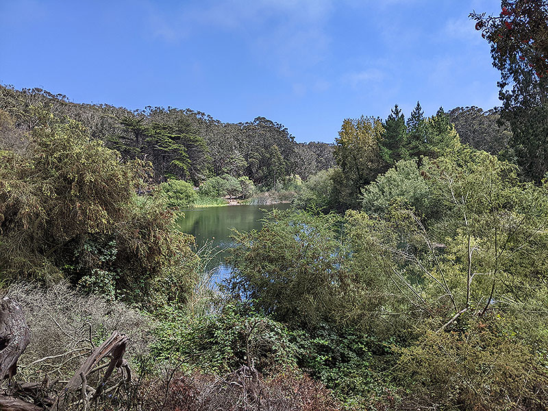 File:Chain-o-lakes 20220816 210806668.jpg