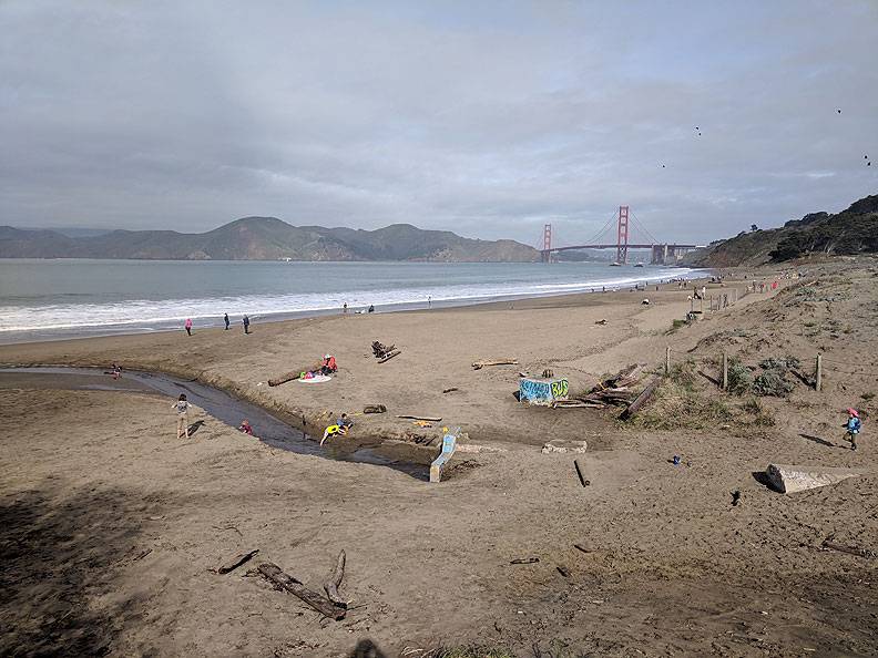 File:Lobos-creek-draining-into-Pacific-at-Baker-Beach 20190119 115115.jpg