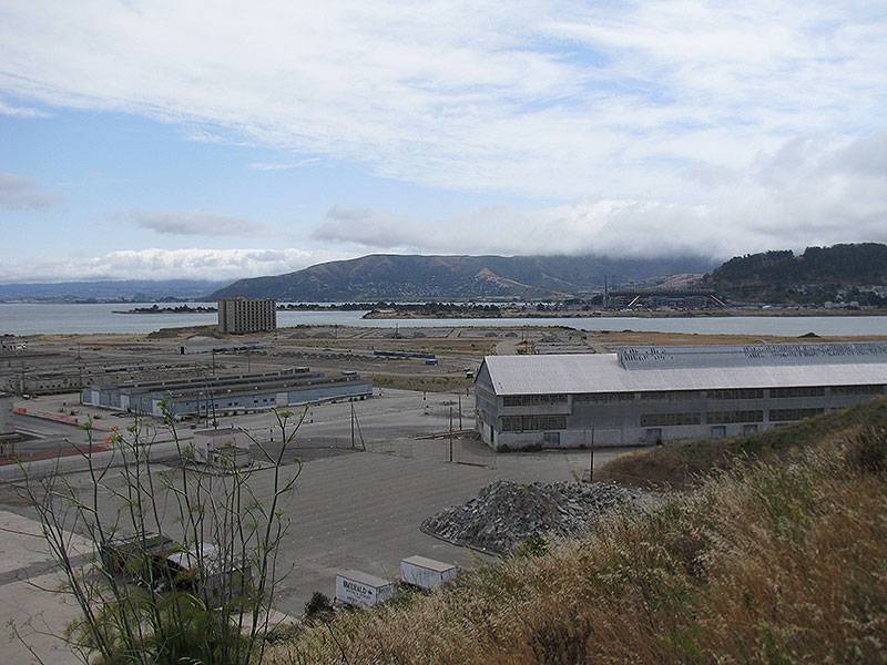File:Across-parcel-e-June-2013 3500.jpg