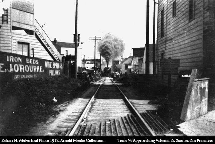 File:Train approaching Valencia Station early 1900s.jpg