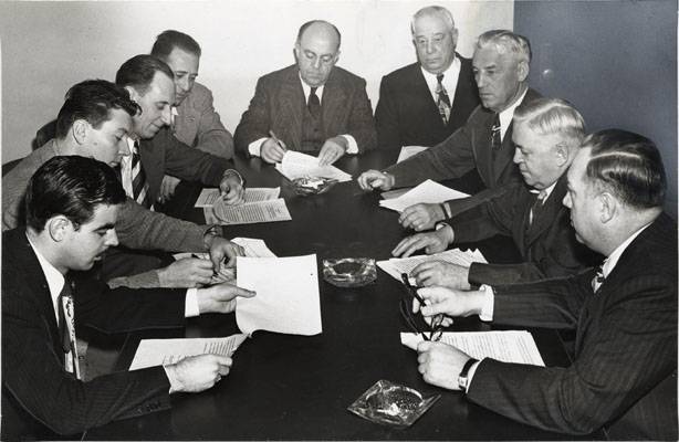 Nov 1948 strike negotiations AAD-5595.jpg