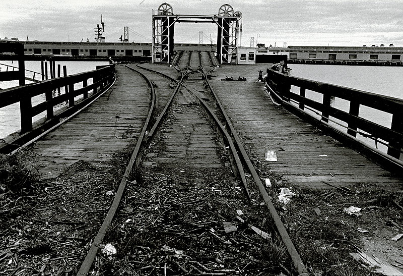 Santa-Fe-railroad-dock-Pier-52.jpg