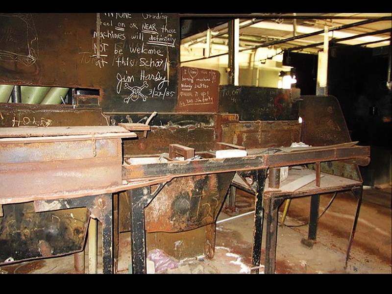 File:Bldg 411 interior.jpg