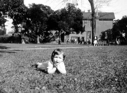 File:Betty Besoain De Fremery Park ca 1931.jpg