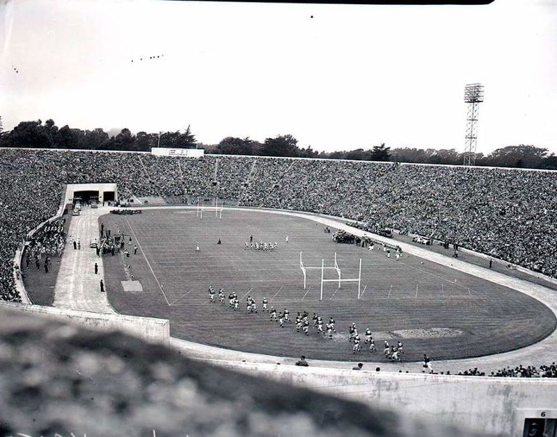 Kezar Stadium full for football.jpg