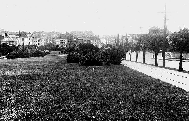 File:East-across-Duboce-Park-where-east-portal-of-Sunset-Tunnel-is-now-May-11-1925-SFDPW.jpg